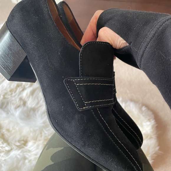 Aquatalia suede shoes size 8 - Picture 3 of 5